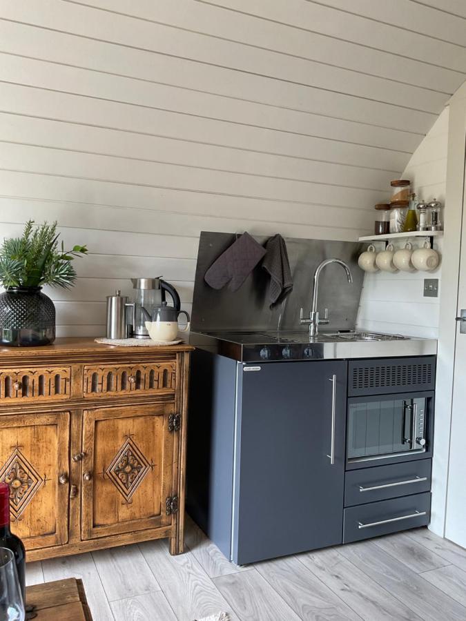 Secluded Cosy Luxury Pod With Wood Fired Hot Tub Hotel Shrewsbury Eksteriør billede