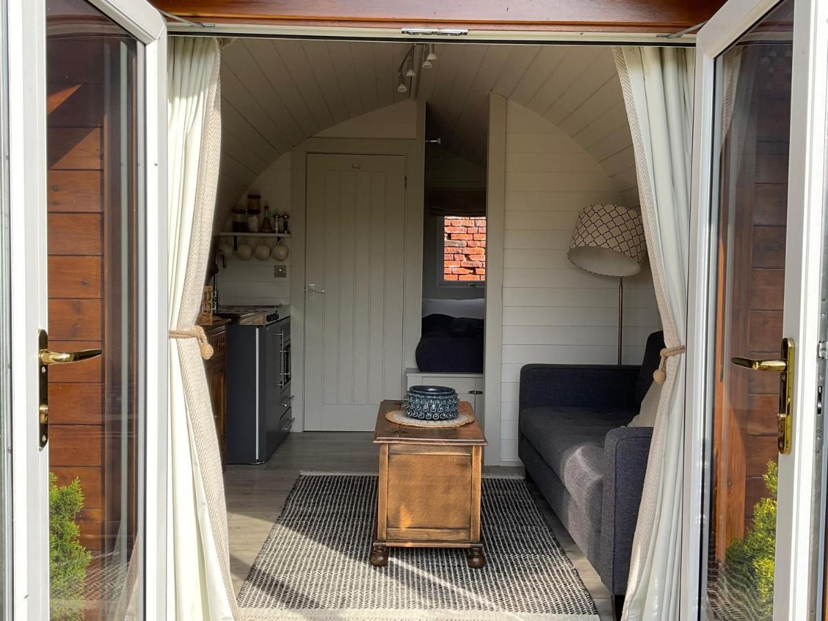 Secluded Cosy Luxury Pod With Wood Fired Hot Tub Hotel Shrewsbury Eksteriør billede